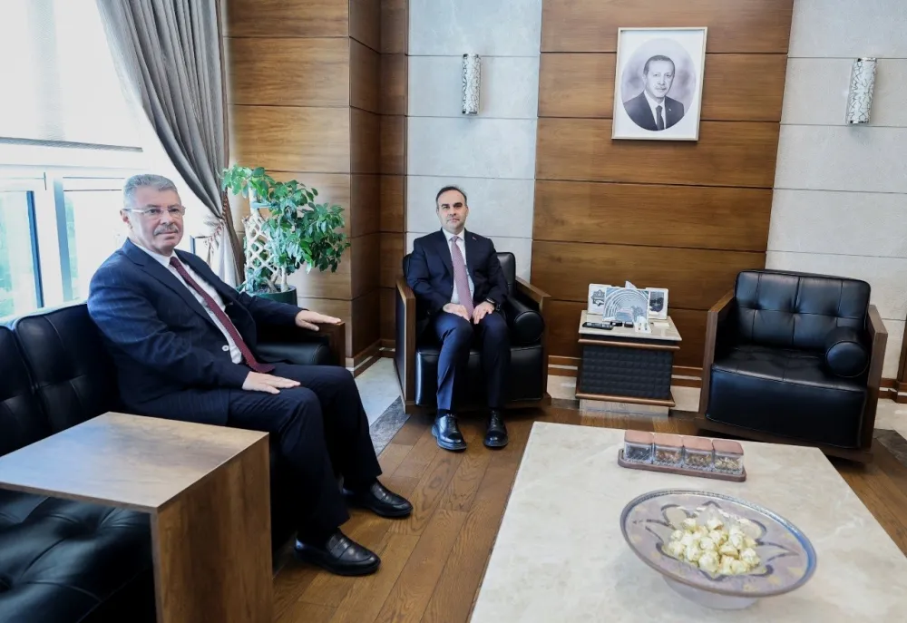 Başkan Akay'dan Sanayi ve Teknoloji Bakanı Mehmet Fatih Kacır'a ziyaret