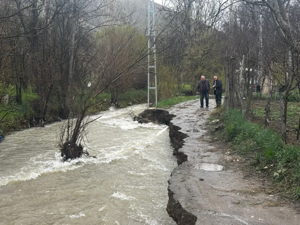 Yahyalı’da sel hayatı olumsuz etkiledi