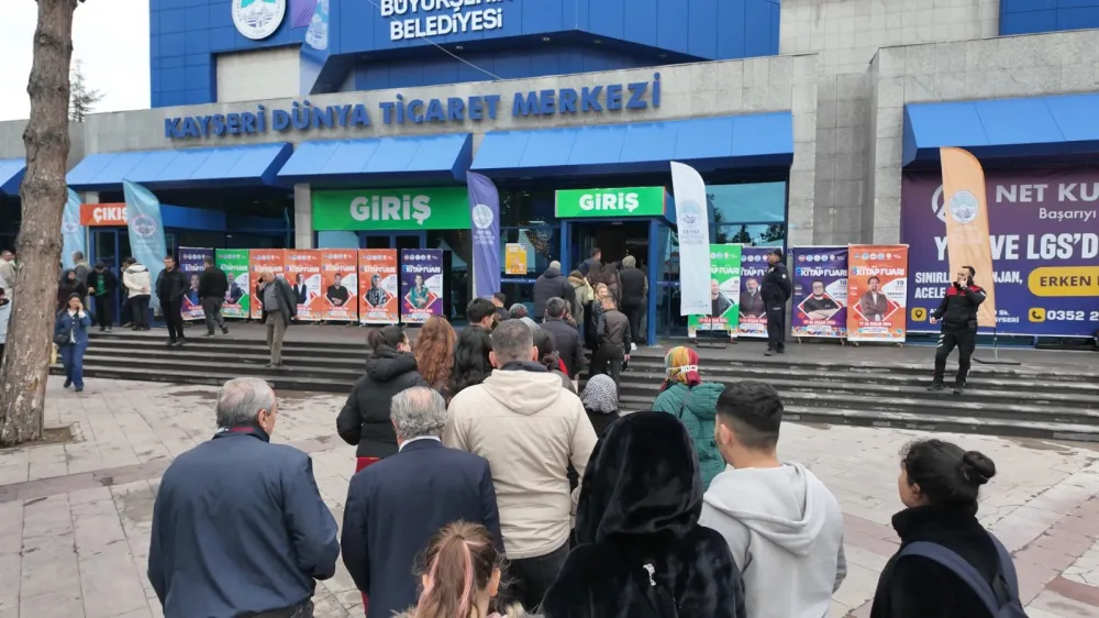 Kayseri’de Kitap Fuarına 3 günde 269 bin ziyaretçi