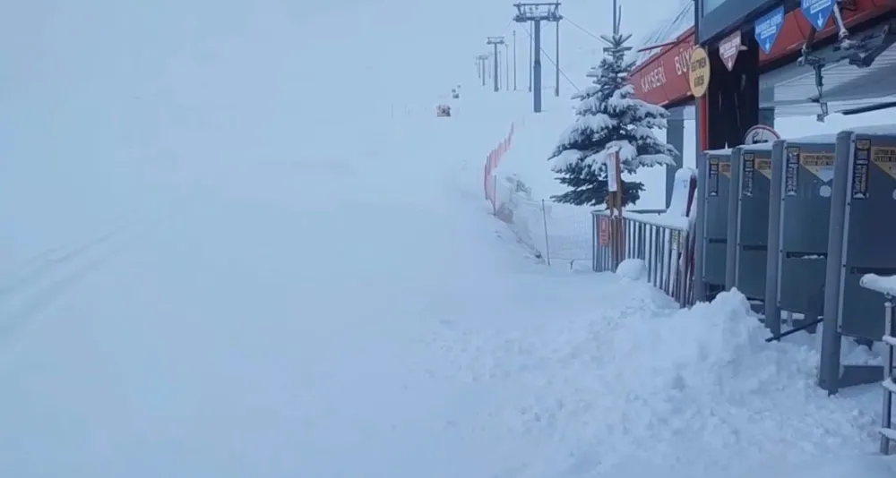 Erciyes’te nisan karı sezonu uzattı