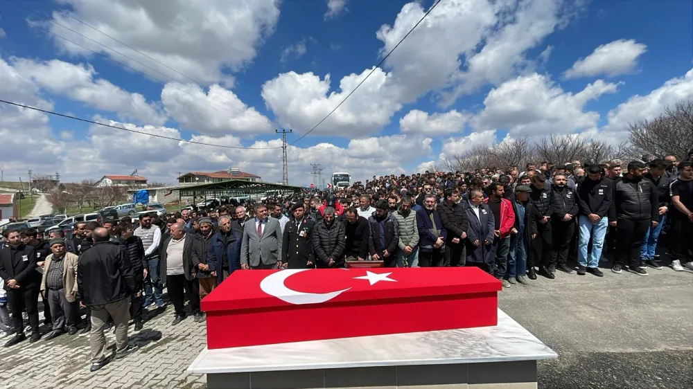 Kastamonu’da hayatını kaybeden jandarma, Kayseri’de son yolculuğuna uğurlandı