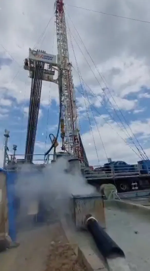 Kocasinan Jeotermal Sera OTB’de 8. kuyuda da sıcak suya ulaşıldı