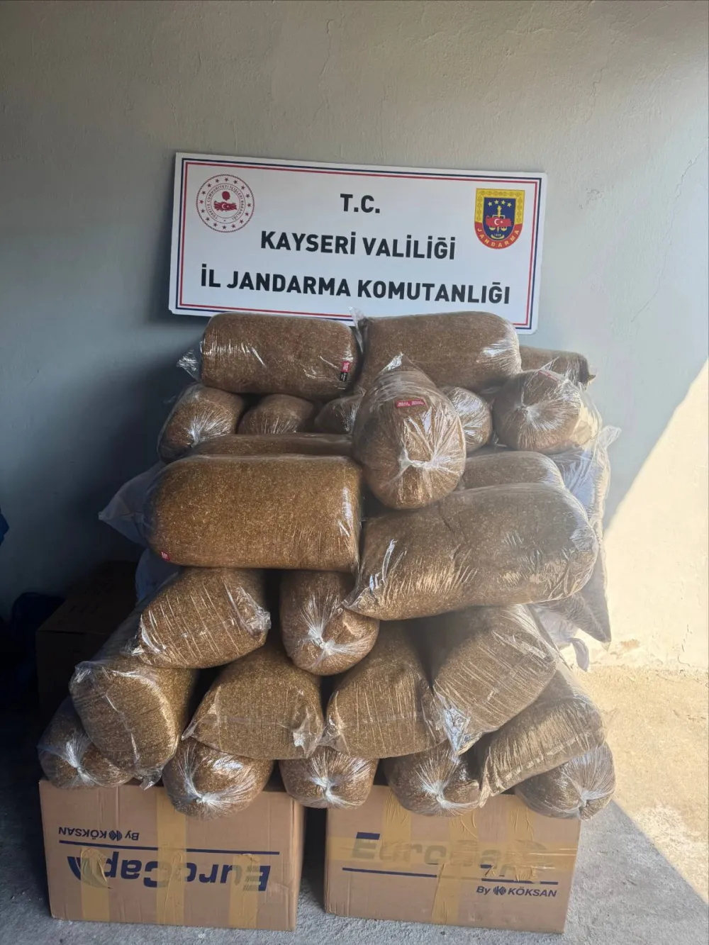 Kayseri’de 350 kilo kaçak tütün ele geçirildi