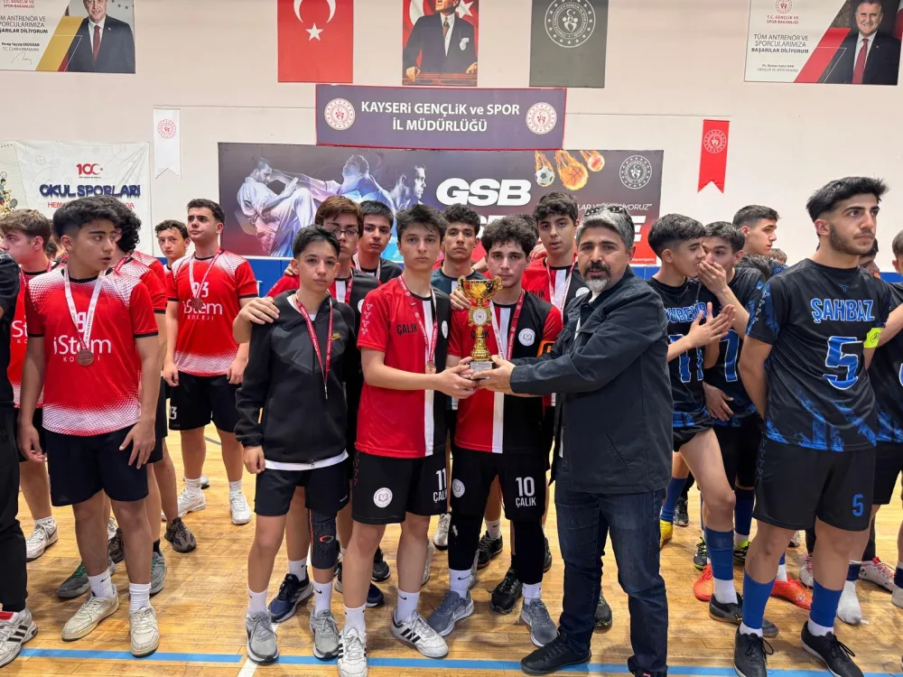 Talas’ta Okul Sporları Futsal İl Birinciliği Müsabakaları Tamamlandı